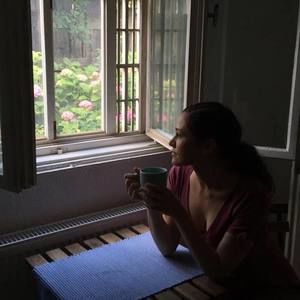 Meet your Posher, Nuta